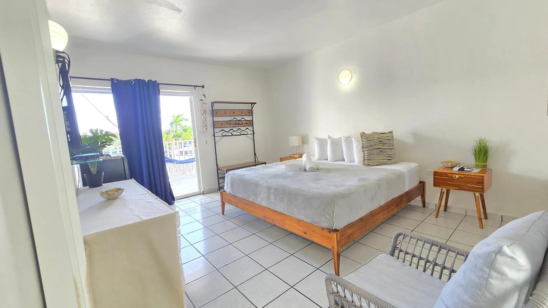 Hotel Nautilus By La Jamaca Hotels-Downtown La Parguera Las Las Lajas