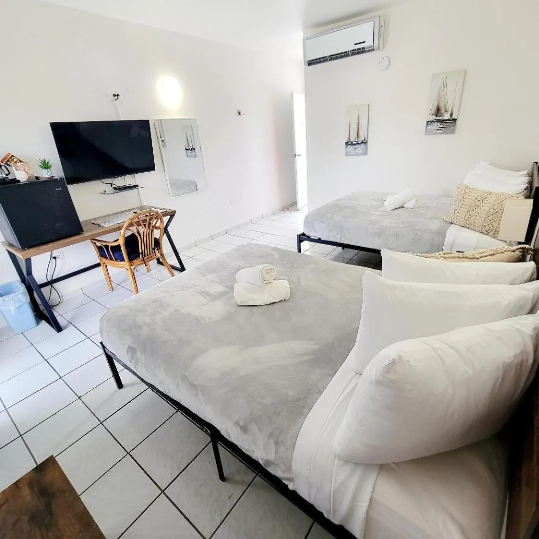Nautilus By La Jamaca Hotels-Downtown La Parguera لاخاس فندق