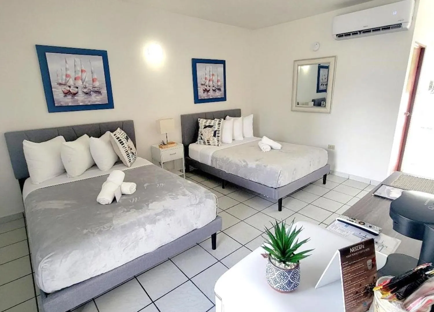 Nautilus By La Jamaca Hotels-Downtown La Parguera لاخاس