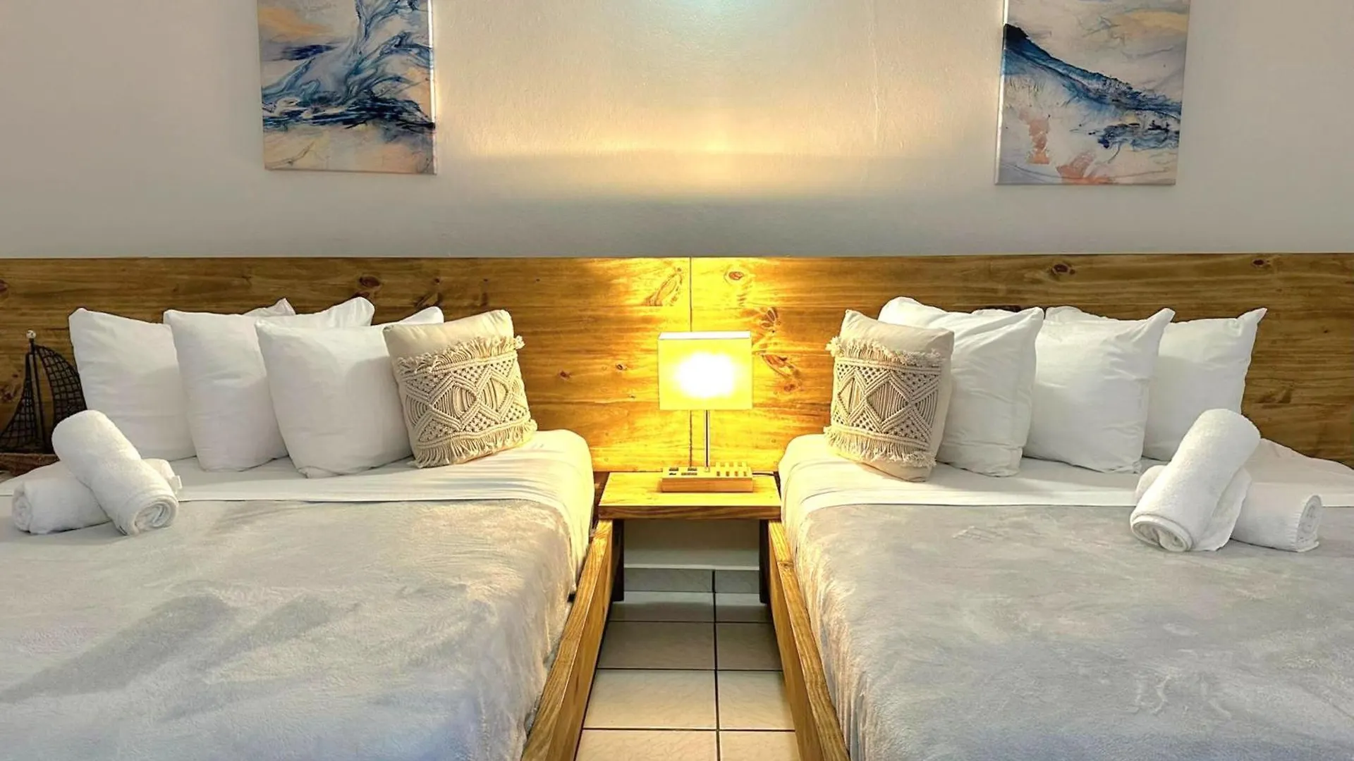 Nautilus By La Jamaca Hotels-Downtown La Parguera لاخاس 2*,