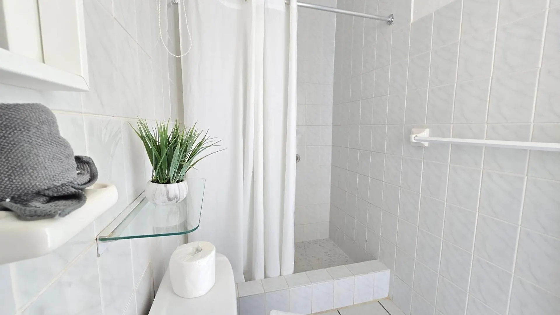 Nautilus By La Jamaca Hotels-Downtown La Parguera لاخاس فندق