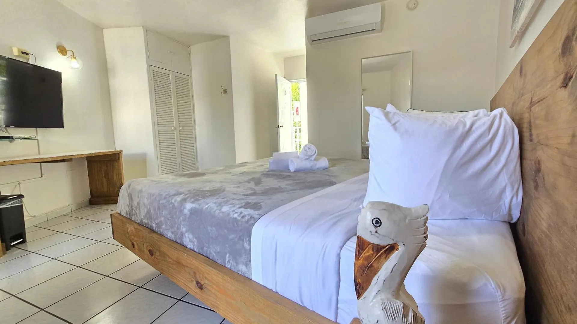 Nautilus By La Jamaca Hotels-Downtown La Parguera لاخاس فندق
