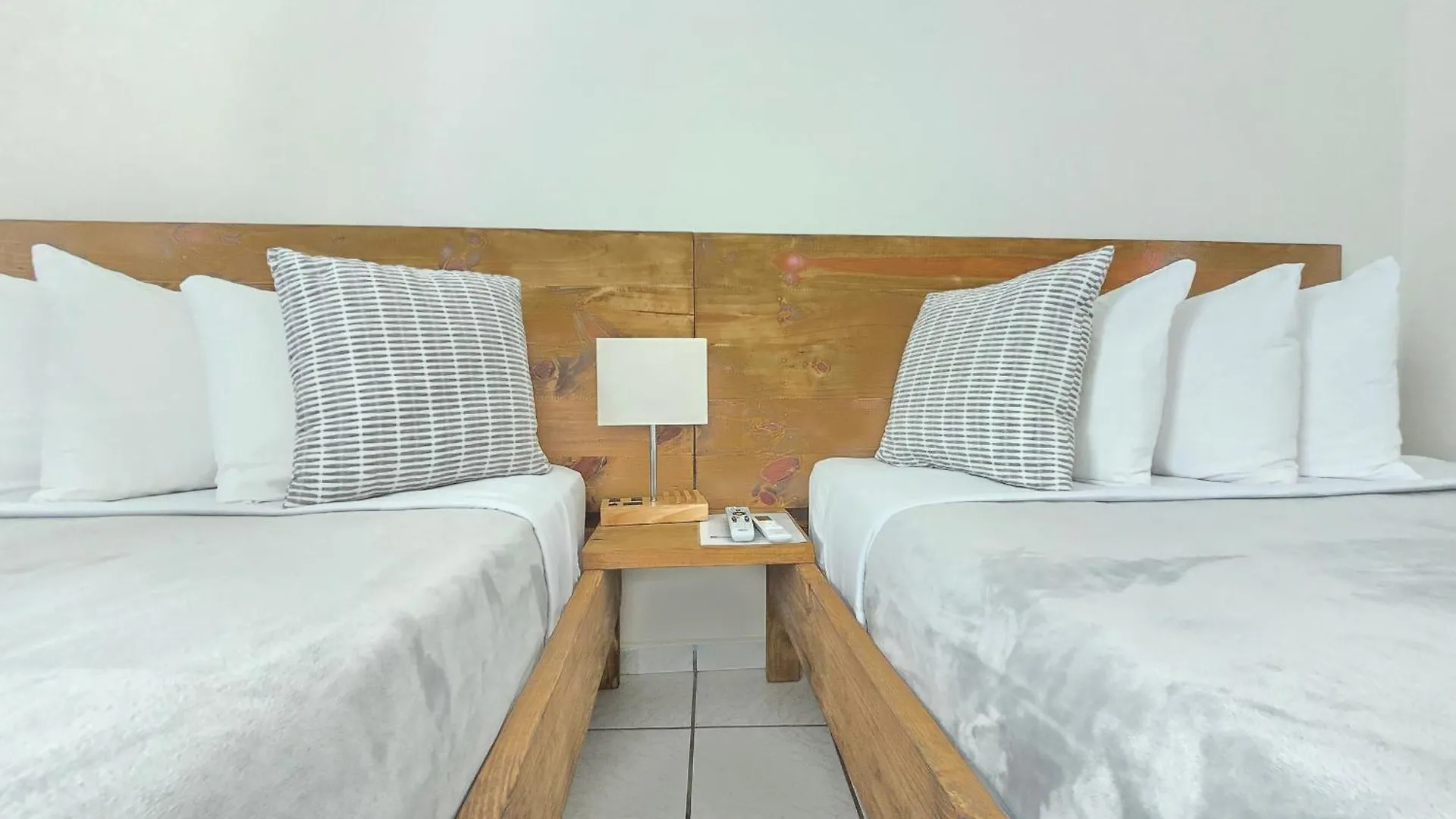 Nautilus By La Jamaca Hotels-Downtown La Parguera لاخاس