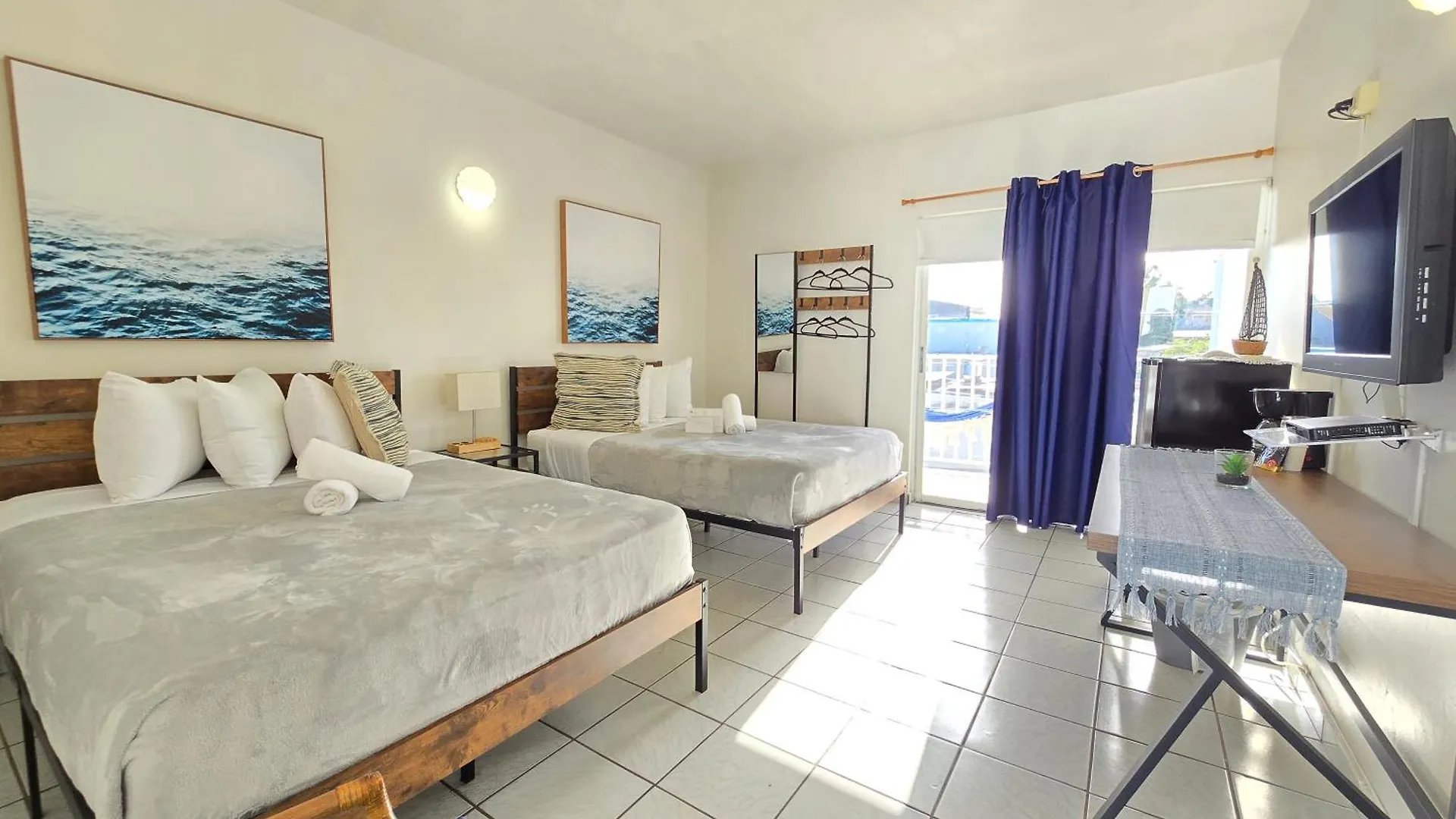 호텔 Nautilus By La Jamaca Hotels-Downtown La Parguera 라하스